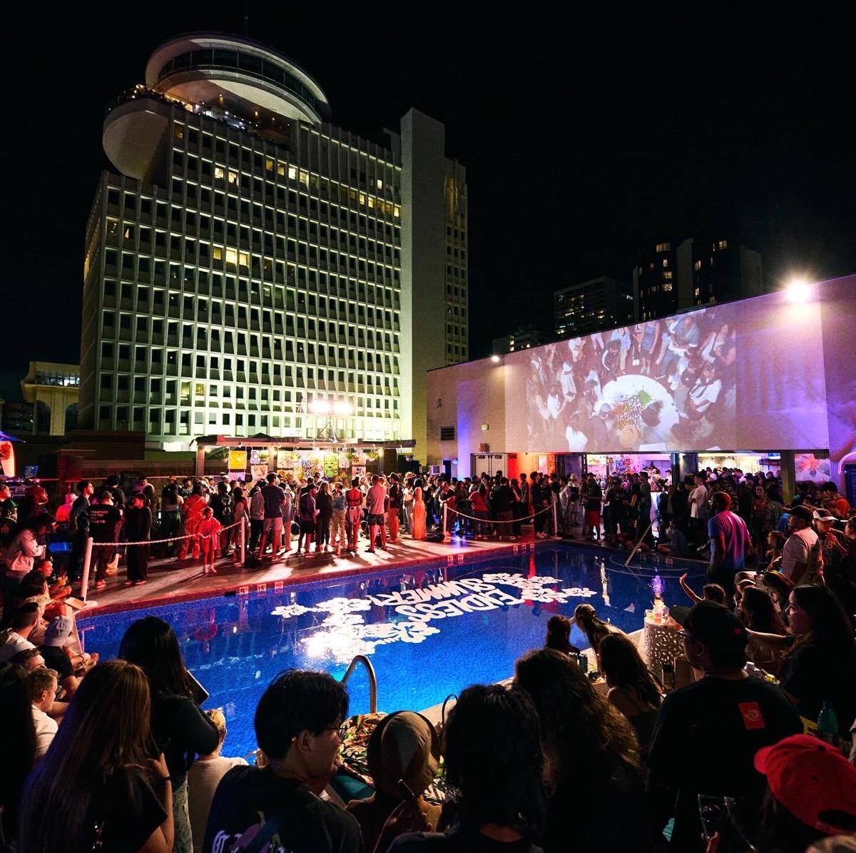 Endless Summer Jam poolside crowd