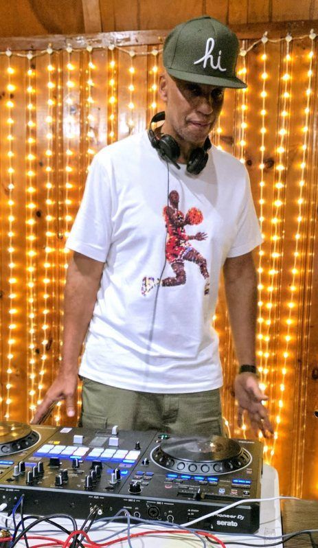 Performance / On the Decks